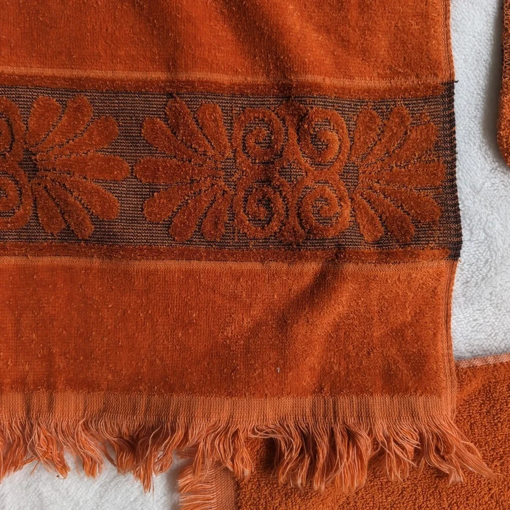 Vintage Cannon Monticello Towel Set Burnt Orange MCM 70s Sculpted Floral Fringe